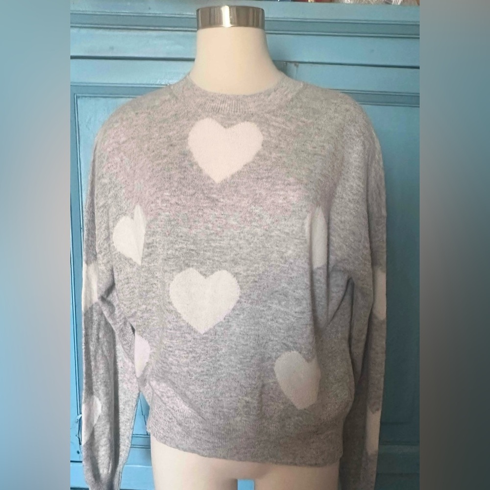 Z Supply Gray Sweater with White Heart Pattern